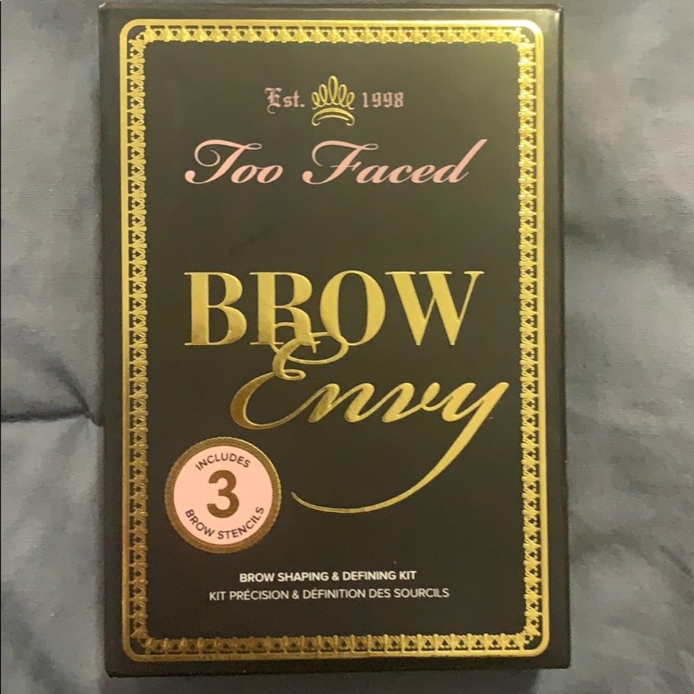 Too Faced brow envy kit
